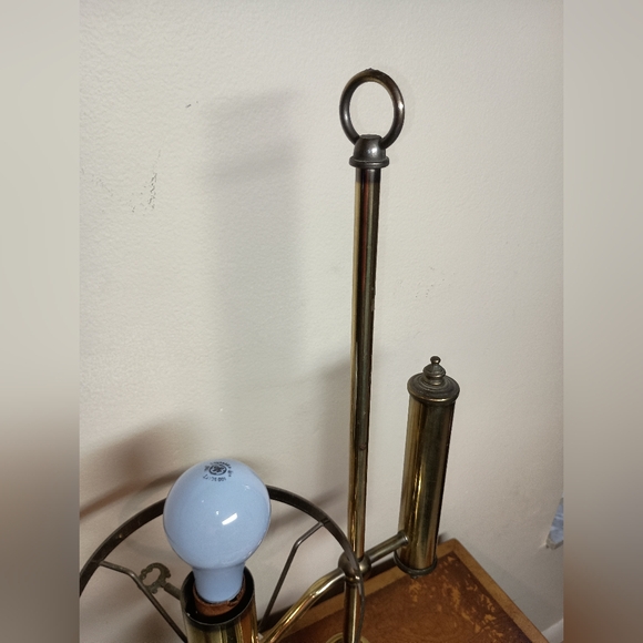 Brass student desktop lantern lamp MCM desktop electric lamp vintage brass lamp - Picture 5 of 9